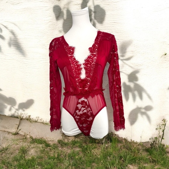 Elegant Red Lace Bodysuit 6 goth luxury - Picture 1 of 5